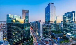 韩国总统不装了？见完特朗普后，李在明撕下伪装，宣布不再对华保持特殊关系，外交部回应意味深长